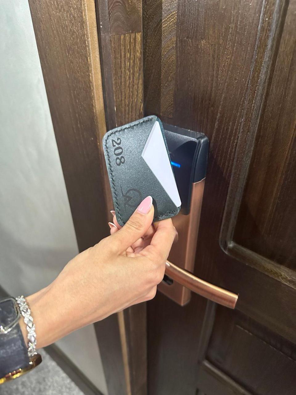 Grand Way Hotel Taraz Eksteriør billede