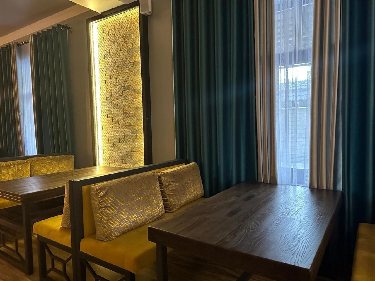 Grand Way Hotel Taraz Eksteriør billede